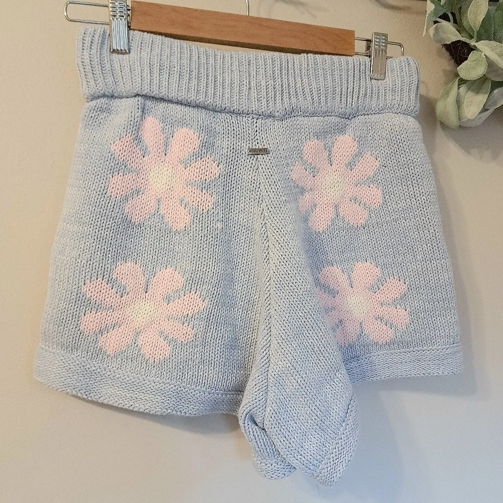 Ghanda Blue & Pink Knit Shorts Size Small
